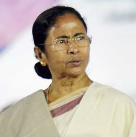 On TMC anniversary, Mamata Banerjee vows to strengthen federal structure