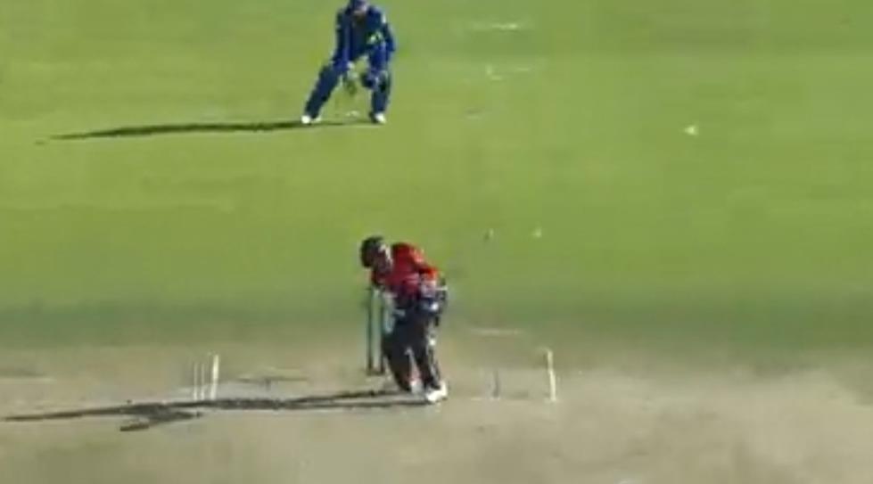 Afghan cricket star Rashid Khan smashes 'no-look' six in PSL; video viral