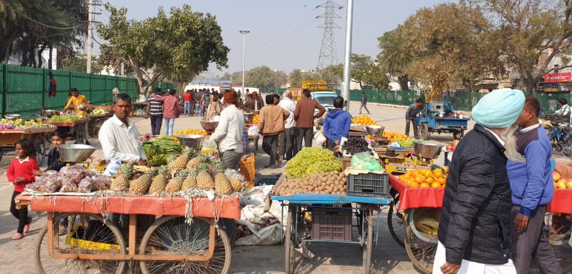 Residents blame street vendors for congestion on roads in Patiala