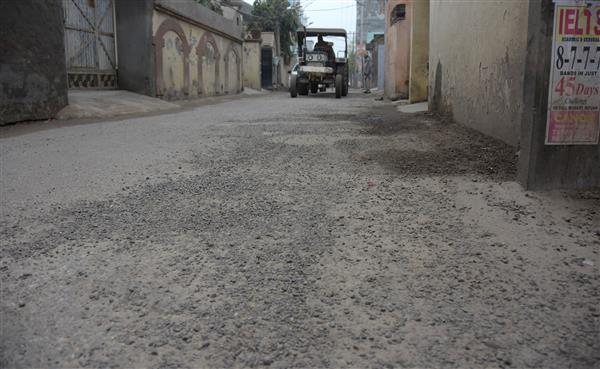 Most new, recarpeted roads in Ludhiana peel off due to poor quality