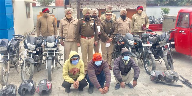 Gang of motorcycle thieves busted, 3 held in Mandi Ahmedgarh