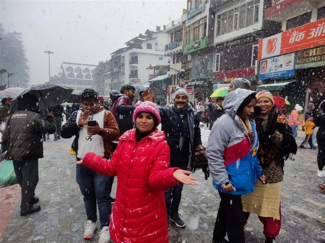 Tourist footfall dips in Manali as Covid cases rise