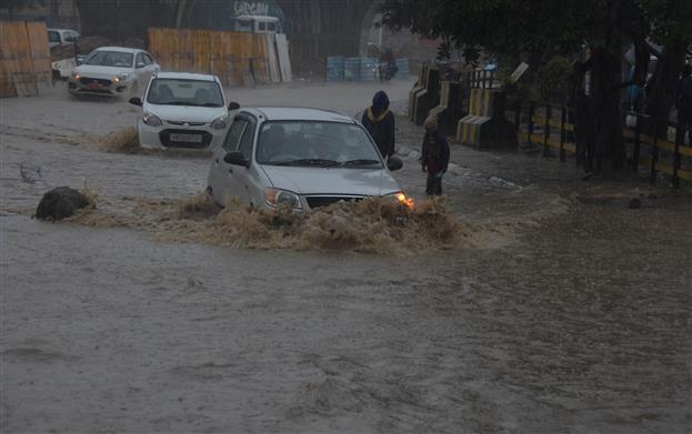 Rain leads to flooding in several areas of Ludhiana