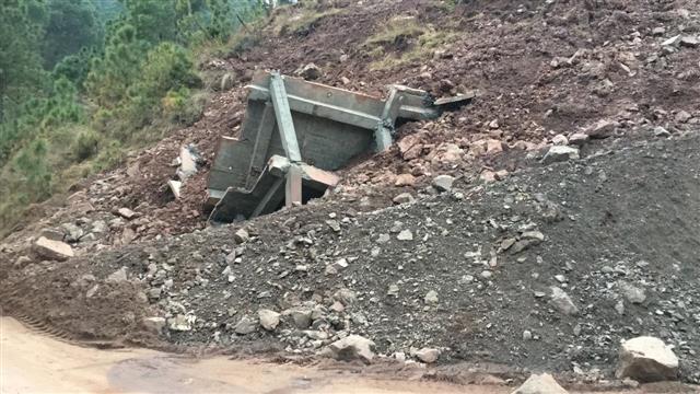Under-construction building collapses on Dharampur-Kanda road