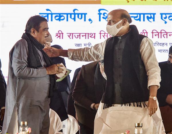 Nitin Gadkari inaugurates, lays stone for Rs 26,778-cr highways in UP