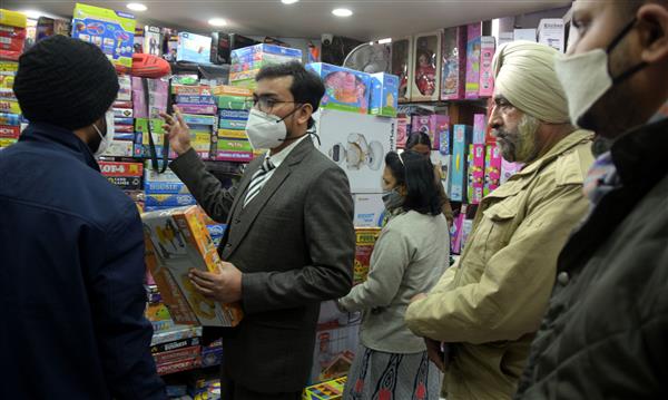 Ludhiana: Shop raided, found selling toys without ISI mark