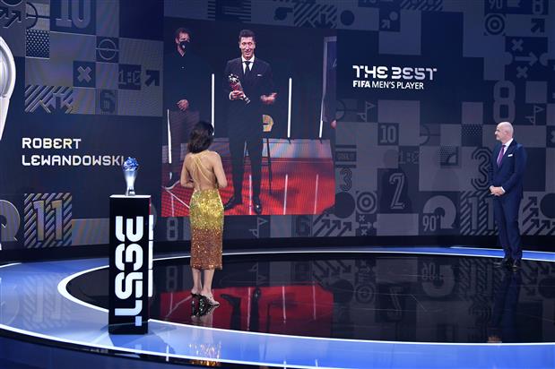 Lewandowski wins FIFA best player vote ahead of Messi, Salah