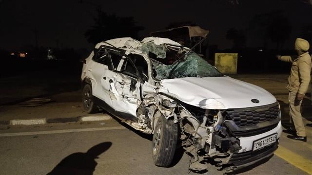 Lehragaga man killed as car rams into truck near Sohana