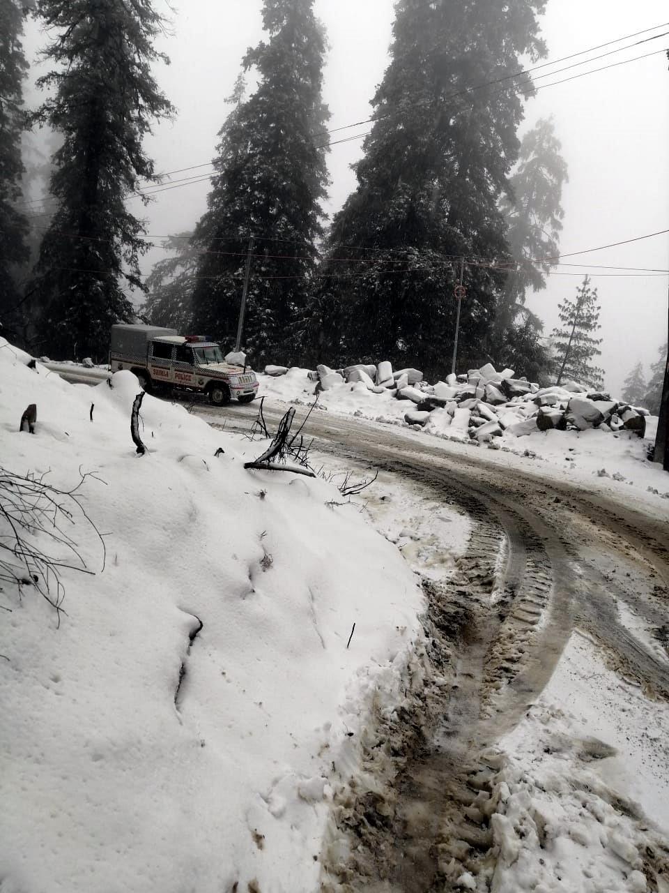 Heavy snow in Pangi, Bharmour, Lakkarmandi ranges of Dalhousie
