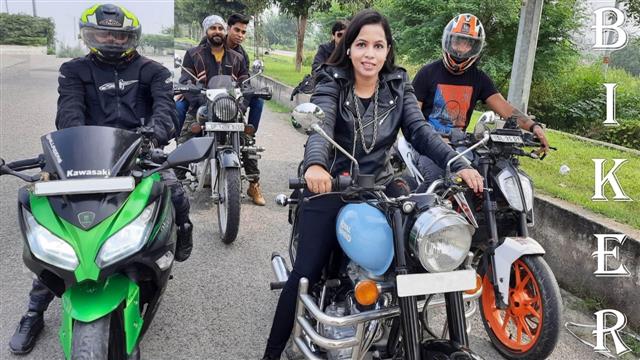 Dhinchak Pooja back with her new song ‘I Am a Biker’