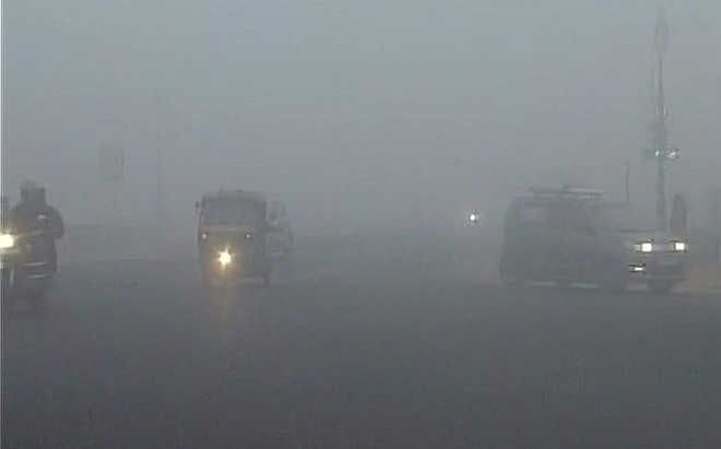 Dense fog engulfs Bilaspur, Mandi