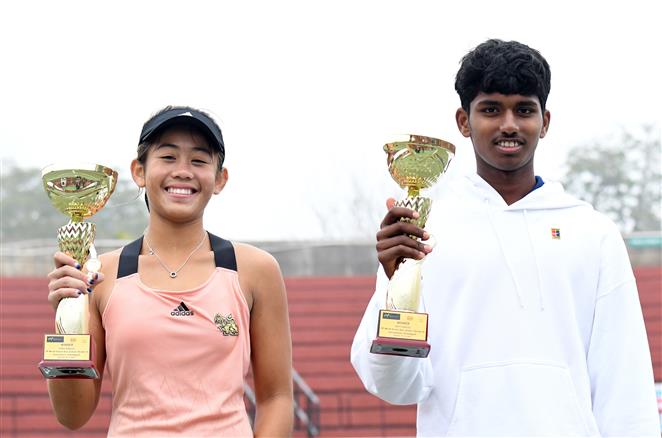 Manas, Lanlana lift singles tennis titles
