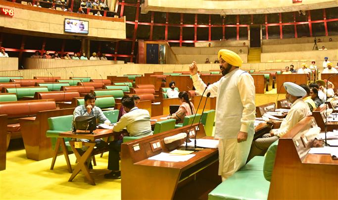 Congress MLAs walk out from Punjab Vidhan Sabha after low-key protest