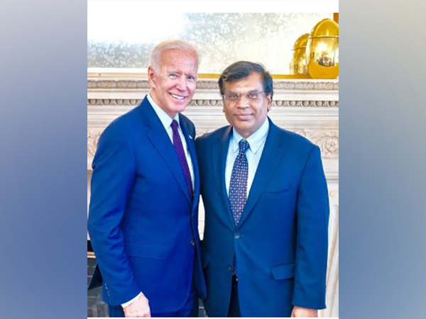 Indian-American gets lifetime achievement award in US