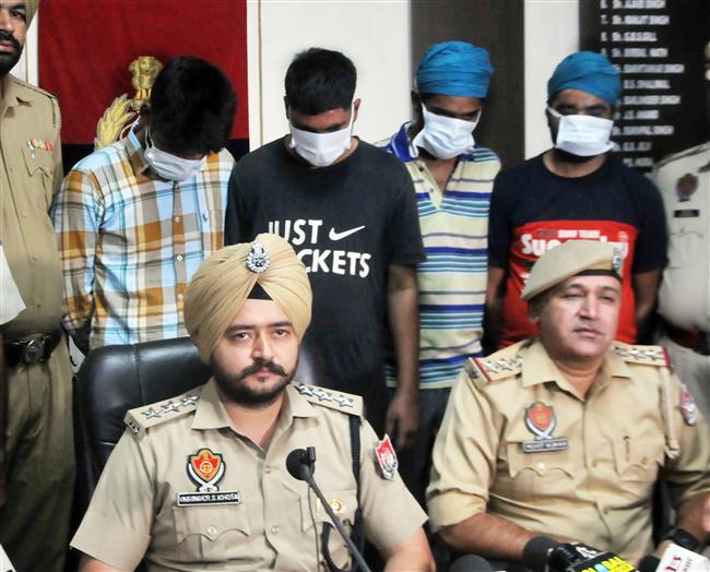 Police crack robbery case, nab 4 persons in Amritsar