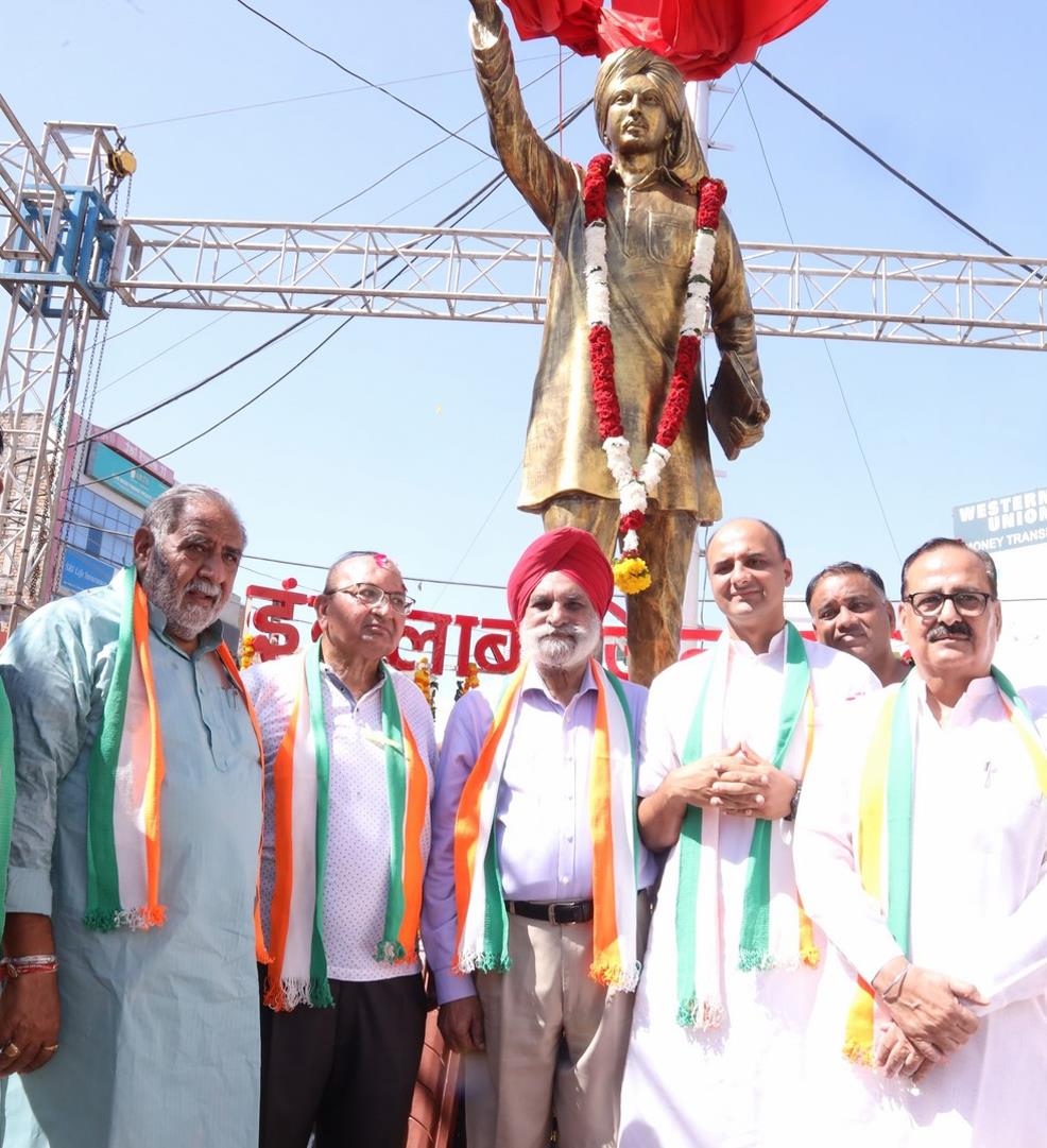 Martyr's statue unveiled in Abohar