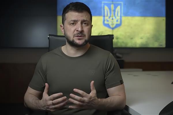 Volodymyr Zelenskyy says Putin wouldn’t survive nuclear attack