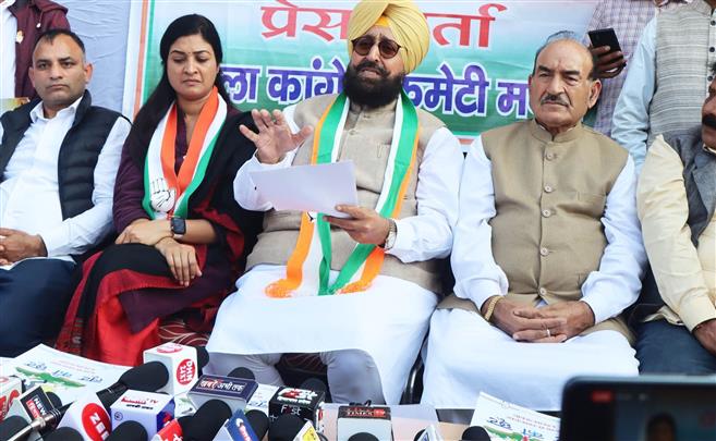 Congress vows action in paper leak case, mining & health scams