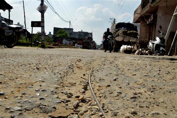 Constructed before Assembly elections, Ludhiana's Tibba Road breaks up at many points