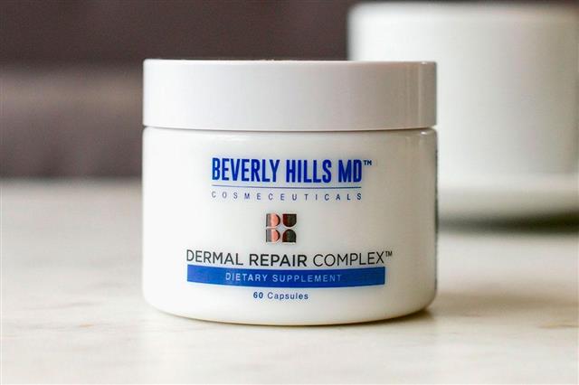 Dermal Repair Complex Reviews (Beverly Hills MD) Should You Buy It?