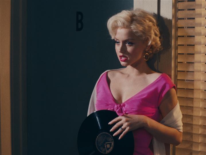 Decoding Marylin Monore's life is not an easy task; Filmmaker Andrew Dominik gets a few things right in Blonde