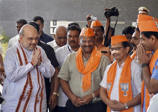 Amit Shah holds key meet with BJP leaders in Gujarat