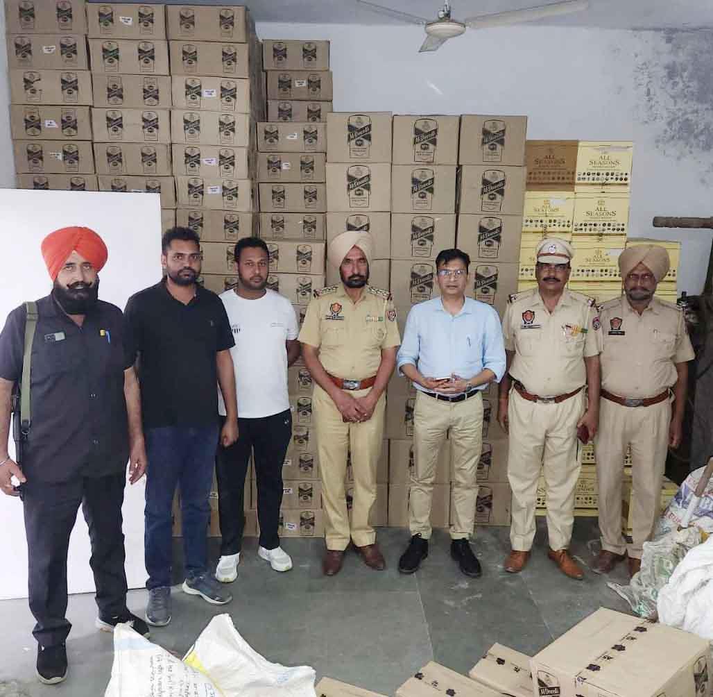 Patiala police seize illicit liquor off to Gujarat, other states