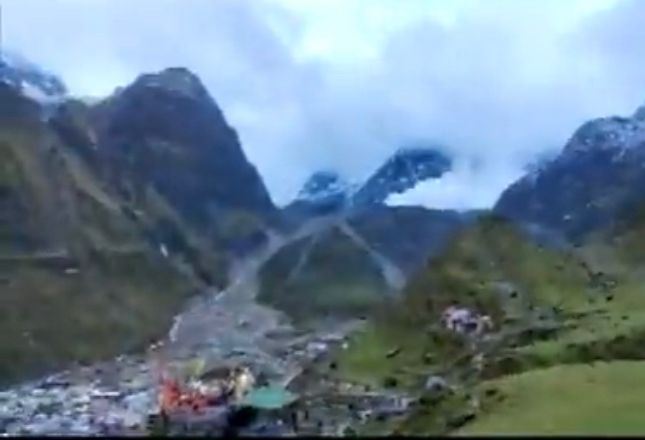 Watch: Terrifying video of avalanche behind Kedarnath temple reminds viewers of 2013 disaster in Uttarakhand