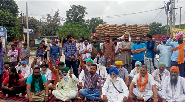 Kapurthala farmers protest procurement delay