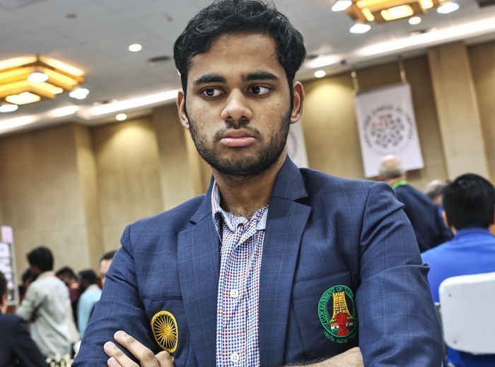 Indian Teen Grandmaster D Gukesh Stuns Carlsen In Aimchess Rapid Chess