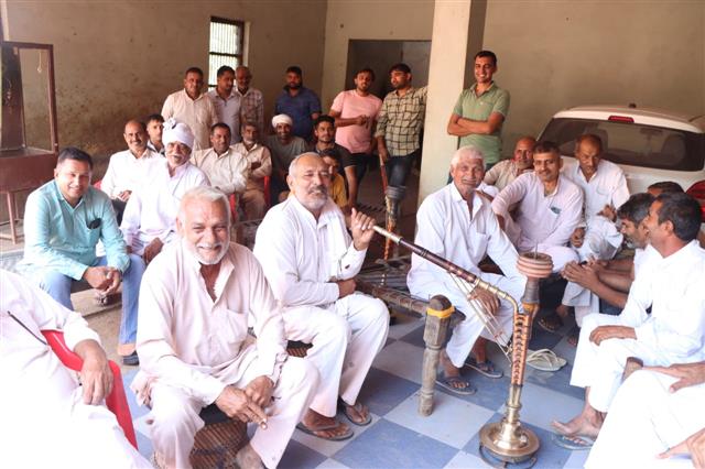 Politics of 'chaudhar': Village clans hold meetings to select candidates in Haryana