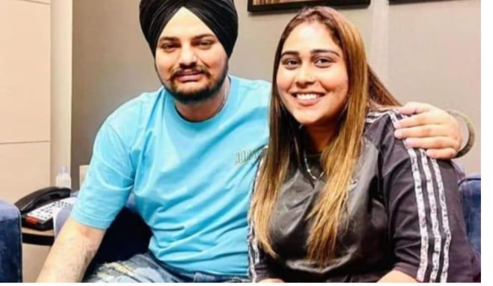 Sidhu Moosewala murder: Afsana Khan grilled by NIA for 5 hrs, Punjabi singer to go Live on Instagram at 3.30pm