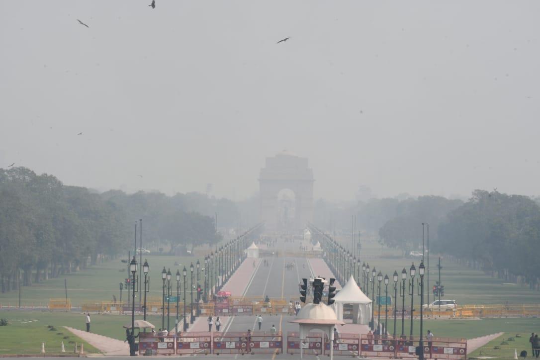 Diwali morning: Delhi's air quality turns very poor; pollutants, firecrackers, stubble burning compound situation