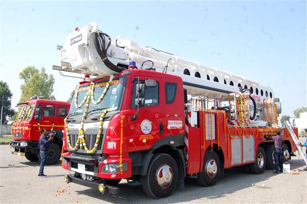 Amritsar: Fire Dept inducts tallest hydraulic aerial ladder platform machine