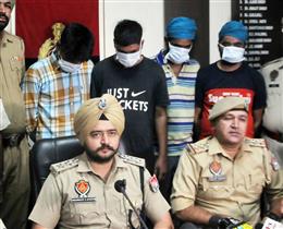 Police crack robbery case, nab 4 persons in Amritsar