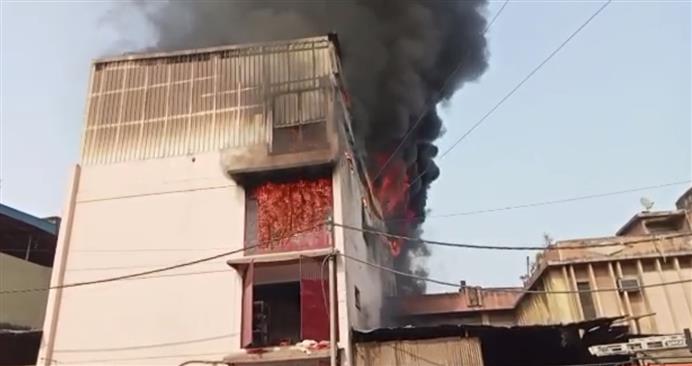 Delhi: Major fire breaks out at shoe manufacturing factory in Keshav Puram area