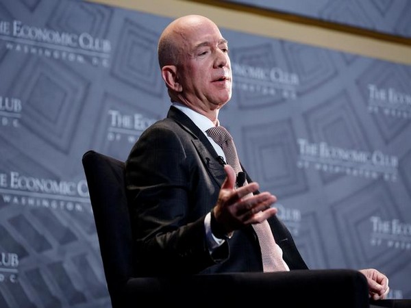 Amazon founder Jeff Bezos announces plans to give away majority of his $124 billion fortune to charitable causes