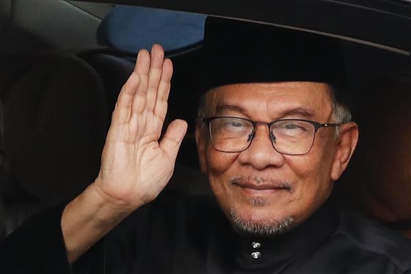 Malaysia’s Anwar Ibrahim appointed Prime Minister, ending decades-long wait