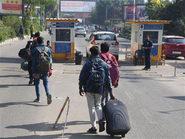 Hefty charge pinches cabbies at Chandigarh Railway Station, travellers forced to march