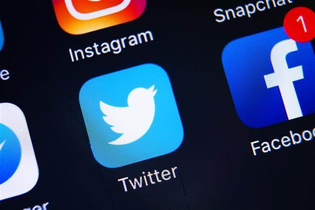 Twitter's paid Blue signups unavailable after raft of fake accounts