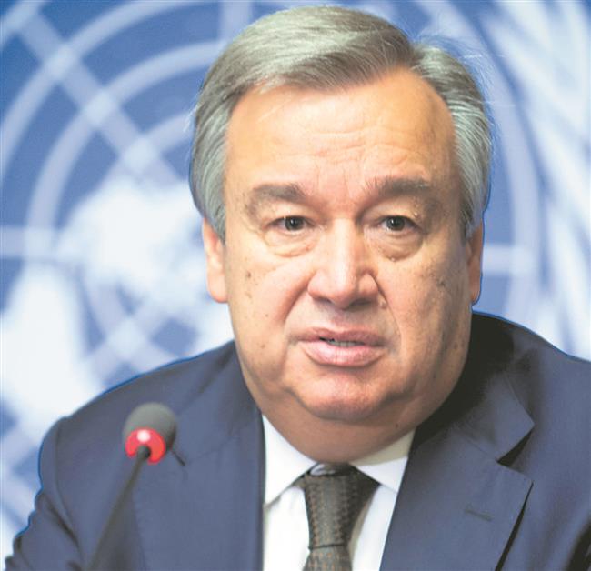 COP27: Antonio Guterres warns of 'climate chaos'