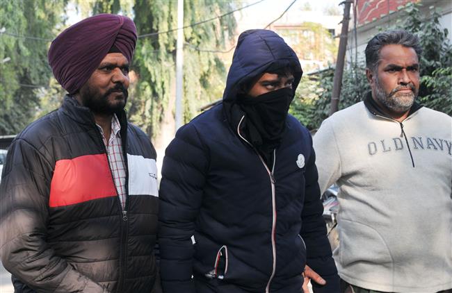Youth nabbed with two pistols in Amritsar