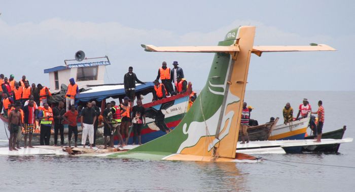 Tanzanian plane crash-lands into Lake Victoria, 19 passengers dead