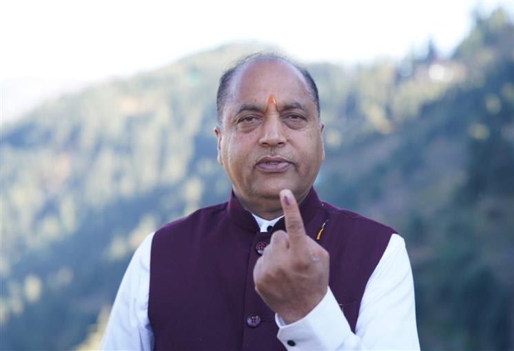 Bigwigs whose political fortunes are at stake in Himachal Pradesh