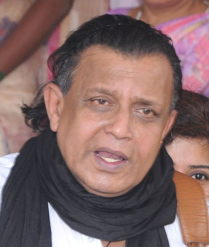 Mithun Chakraborty faked a stomachache to help Padmini run away and get married