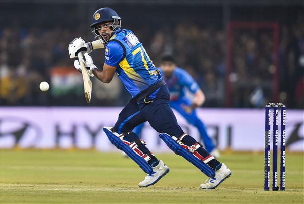Sri Lanka Cricket suspends Danushka Gunathilaka after his arrest in Australia on rape charges