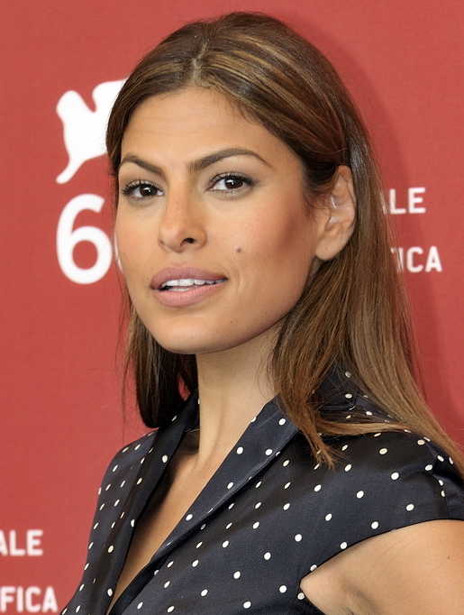 Eva Mendes once worked as hotdog vendor, was fired for giving 'inappropriate' gift to co-worker