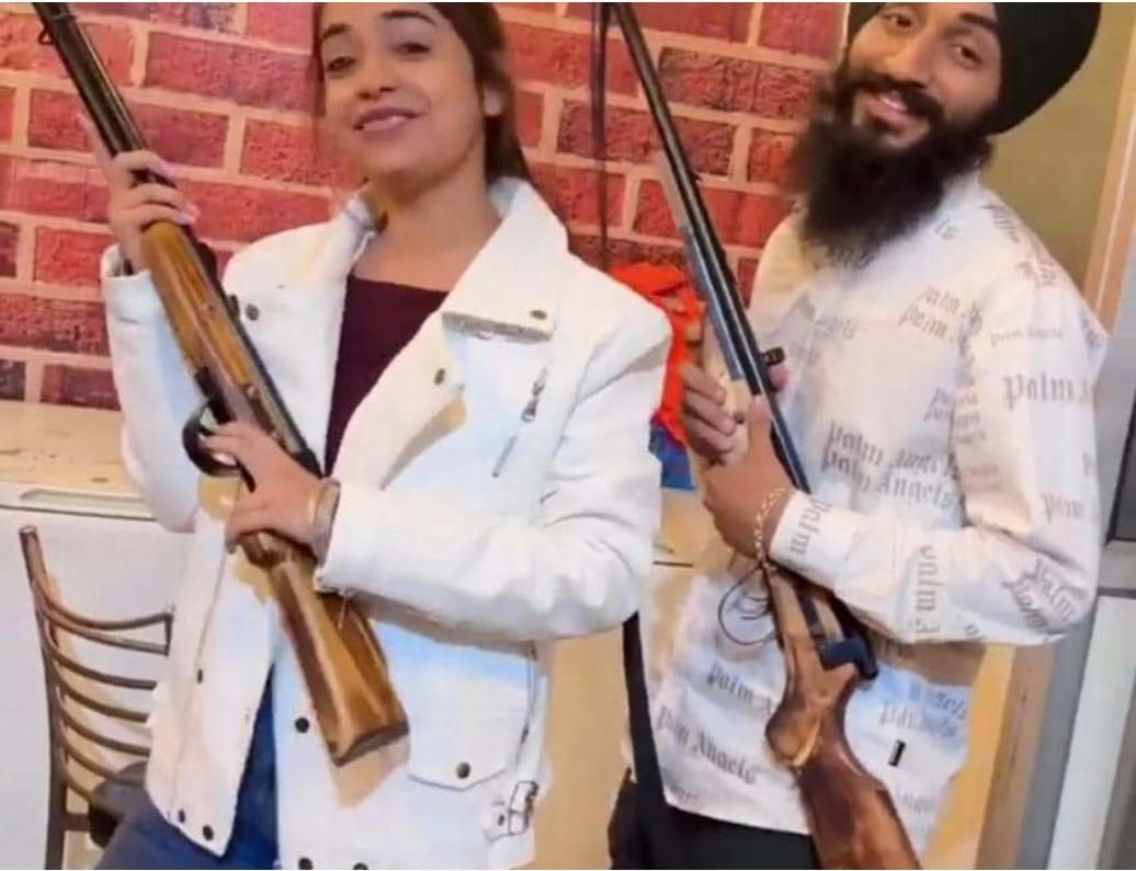 Jalandhar's viral 'kulhad pizza' couple booked for 'brandishing guns'