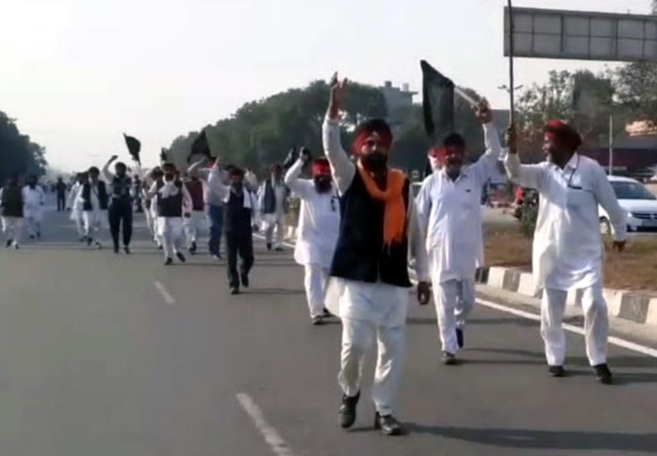 Punjab Speaker Kultar Singh Sandhwan shown black flags in Moga