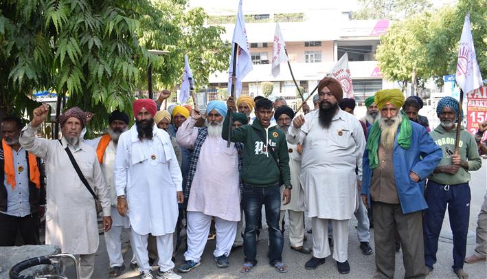 Farmers' dharna in Jalandhar enters Day 2